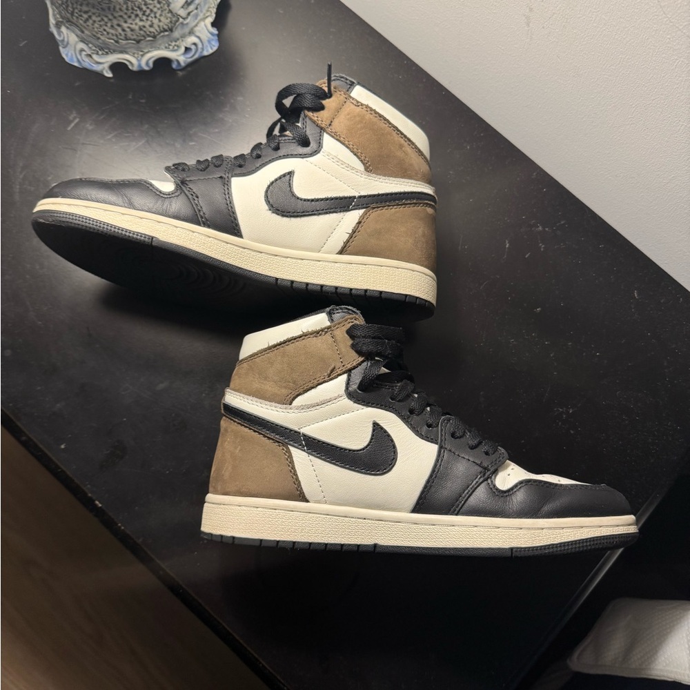 Nike Air Black and Brown High-Top Sneakers size 5.5 Y. Excellent condition